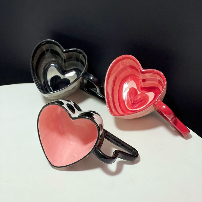 Creative Love Handle Hand-Painted Stripe Love Cow Pattern Ceramic Coffee Cup Hand Held Love Mug